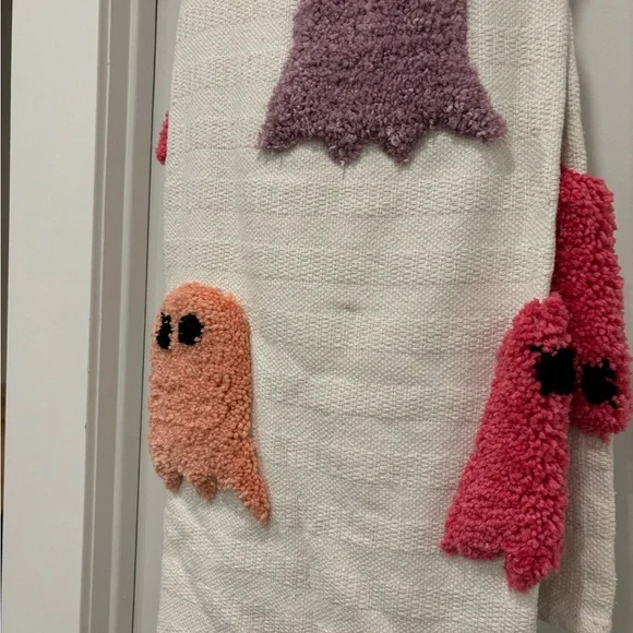 Rachel Zoe | ghost blanket - Picture 2 of 2